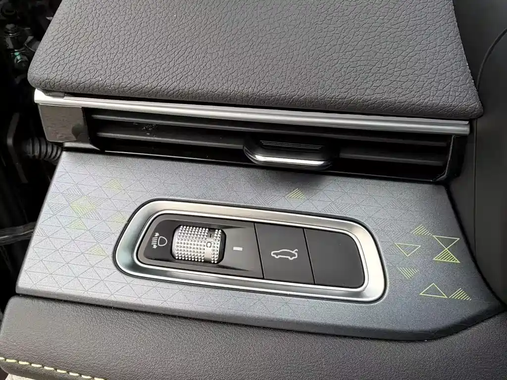Geely Xingrui — миниатюра 9