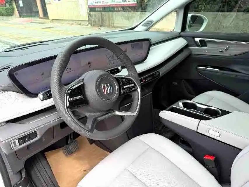 Buick GL8 — миниатюра 8