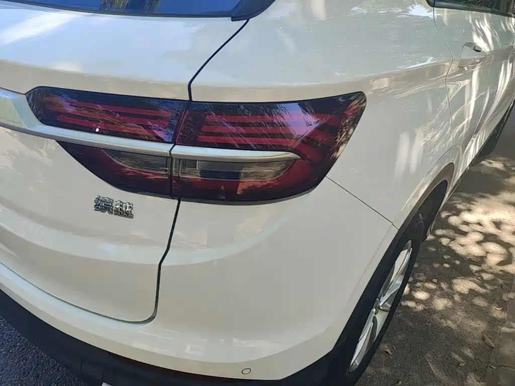 Geely Binyue — миниатюра 8