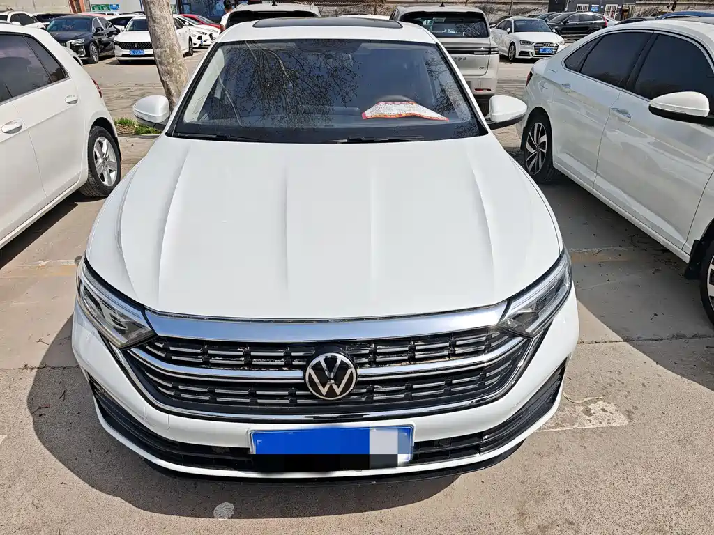 Volkswagen Sagitar 2024 300TSI DSG