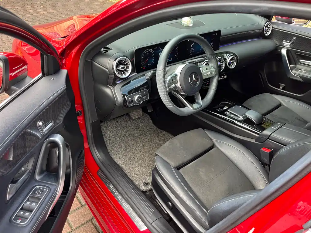 MERCEDES-BENZ A CLASS