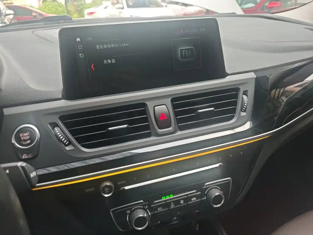 BMW 1 Series — миниатюра 13