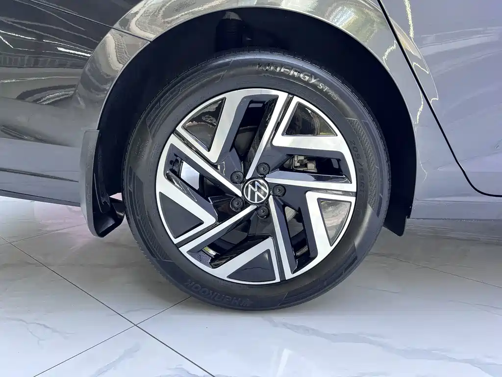 Volkswagen Sagitar — миниатюра 16