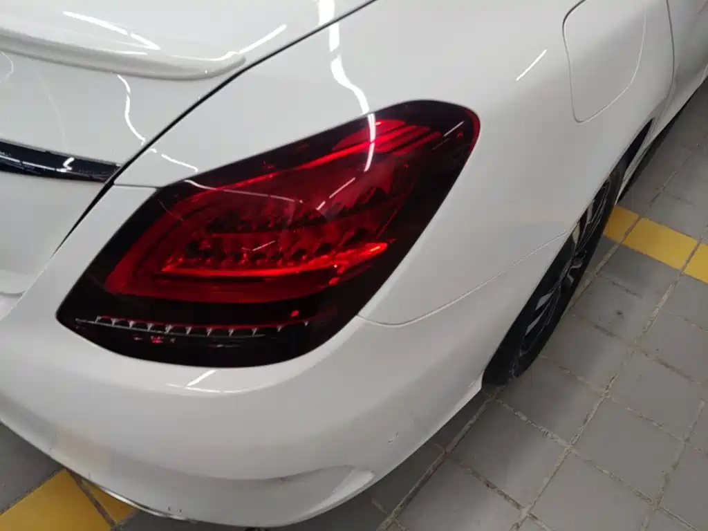 Mercedes-Benz C-Class — миниатюра 8
