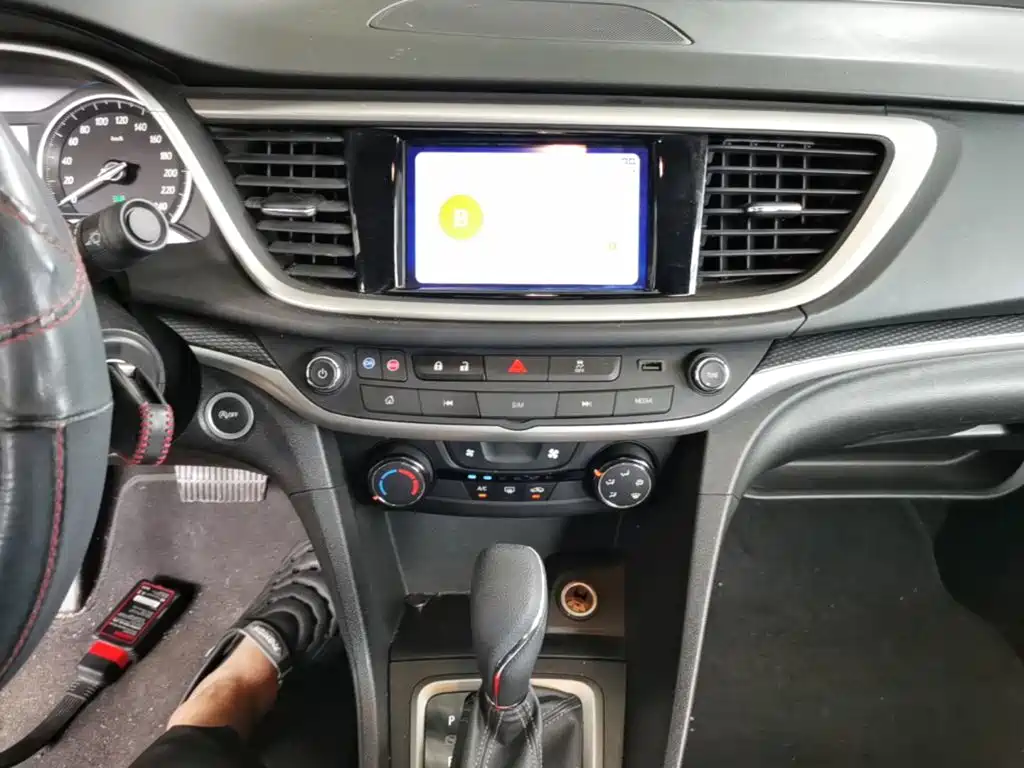 Buick Excelle — миниатюра 13