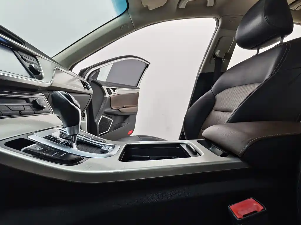 Geely Emgrand GL — миниатюра 12