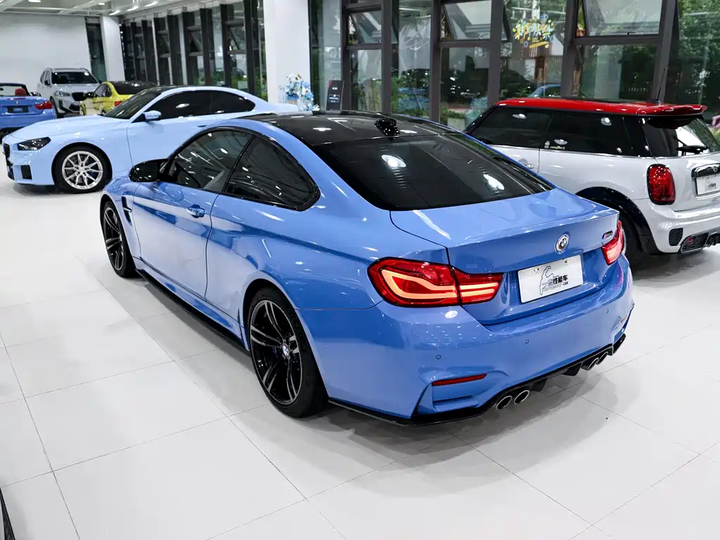 BMW M4 — миниатюра 4