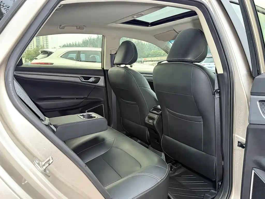 Geely Emgrand GL — миниатюра 16