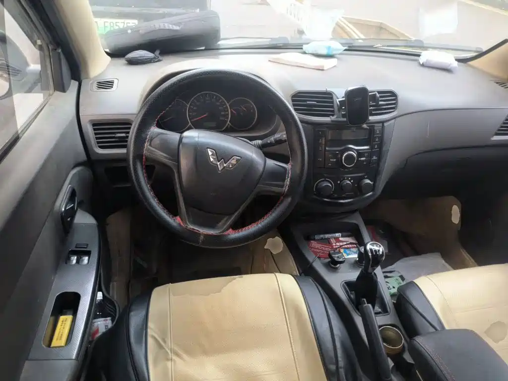 Wuling Hongguang — миниатюра 11