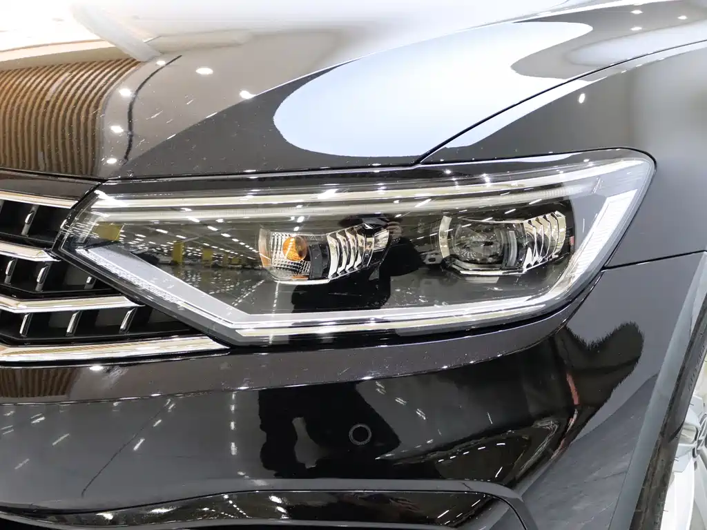 Volkswagen Magotan 2025 280TSI DSG Comfort
