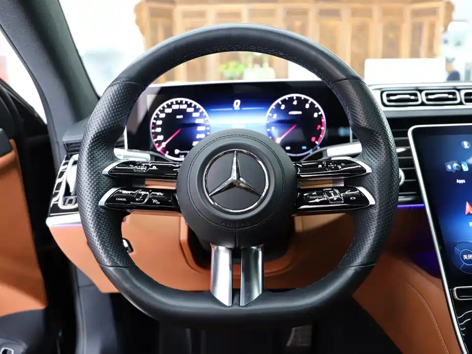 Mercedes-Benz S-Class — миниатюра 12