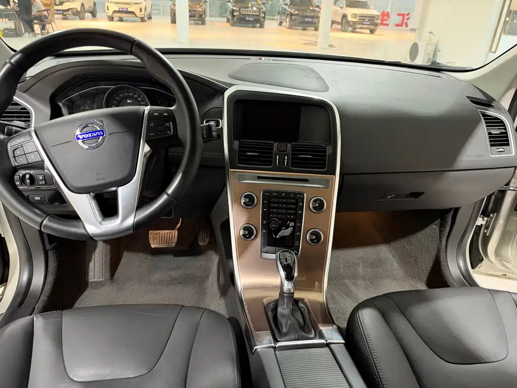 Volvo XC60 — миниатюра 9
