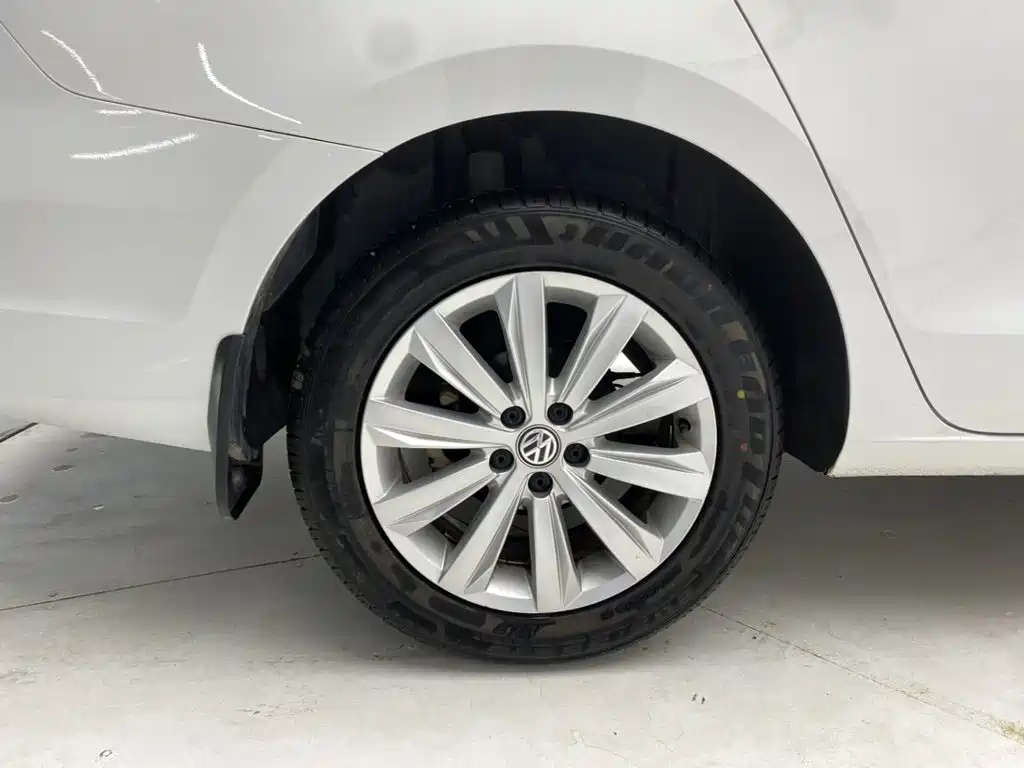 Volkswagen Bora — миниатюра 11