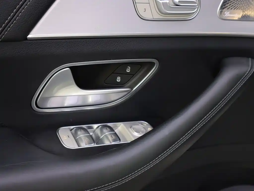 Mercedes-Benz GLE AMG — миниатюра 27