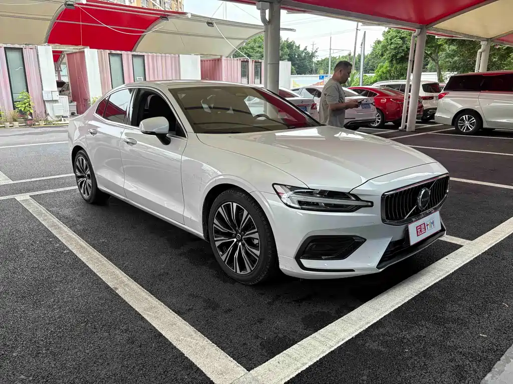 Volvo S60 — миниатюра 3
