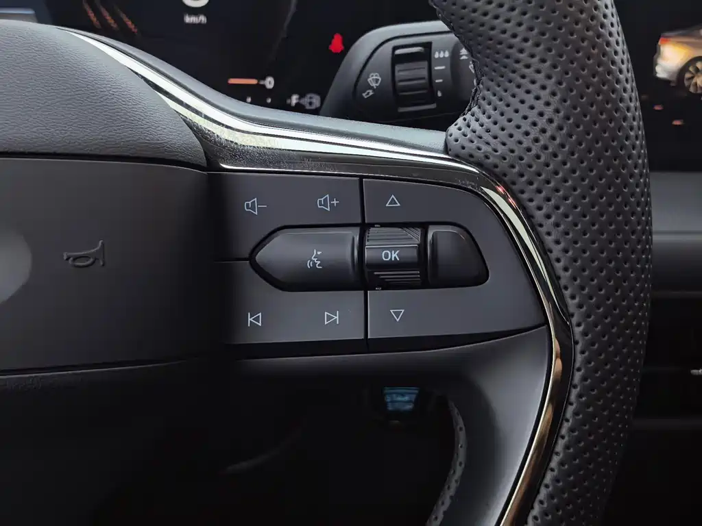 Ford Mondeo — миниатюра 29