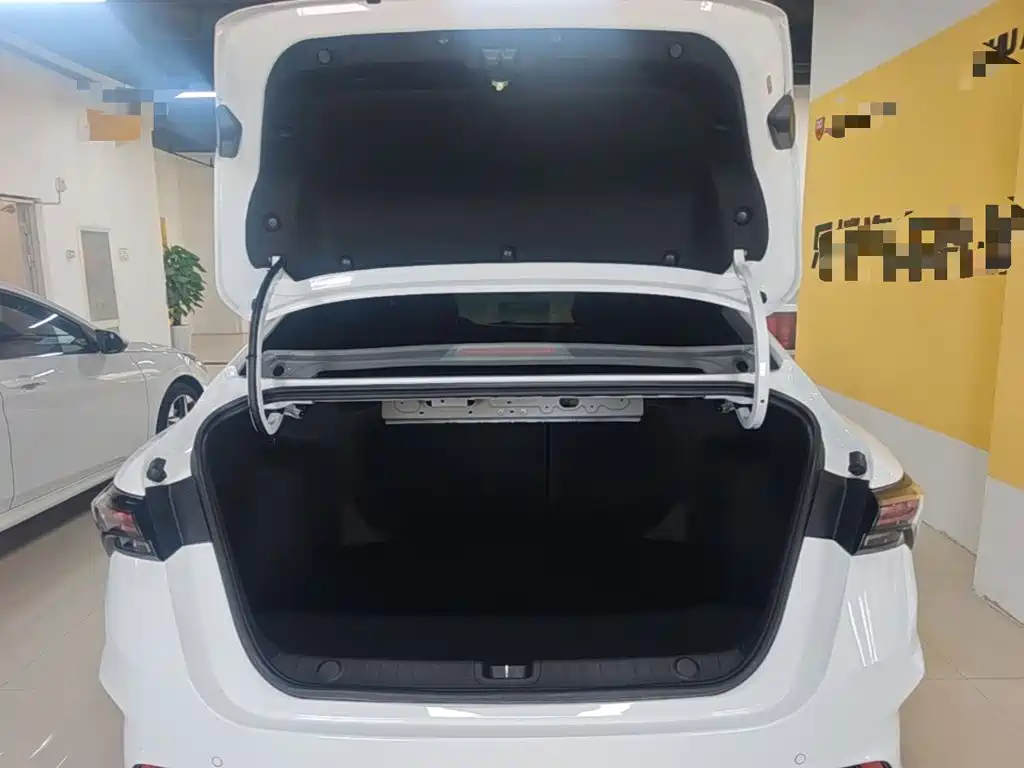 Geely Binrui — миниатюра 19