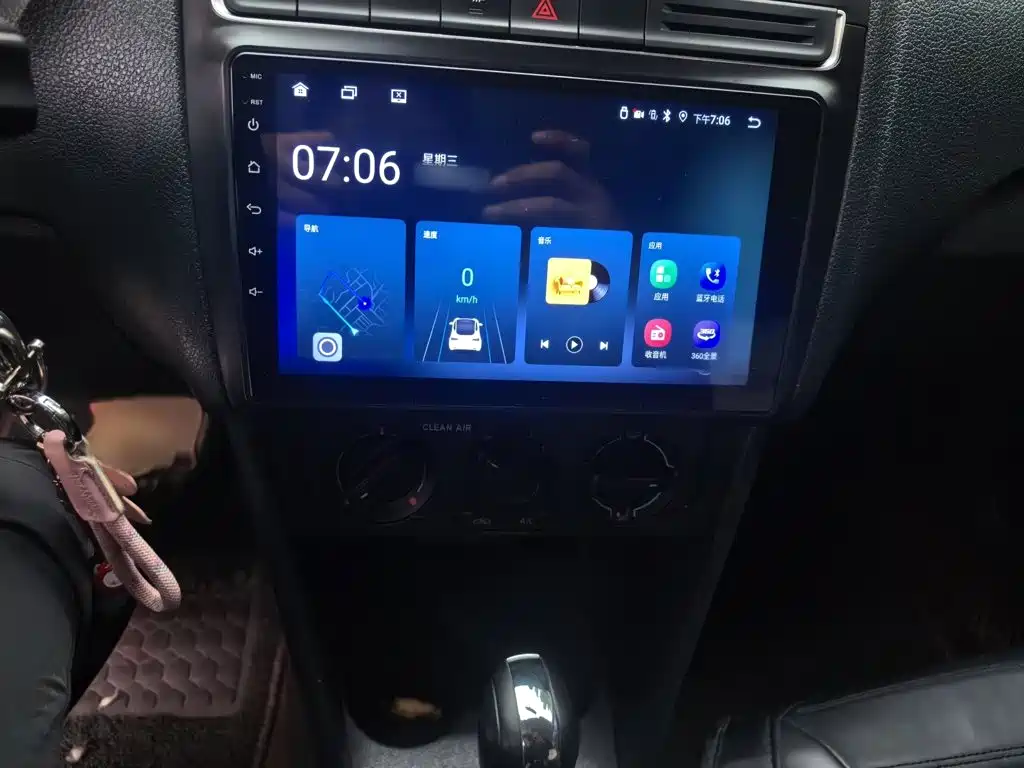 Volkswagen Polo — миниатюра 6