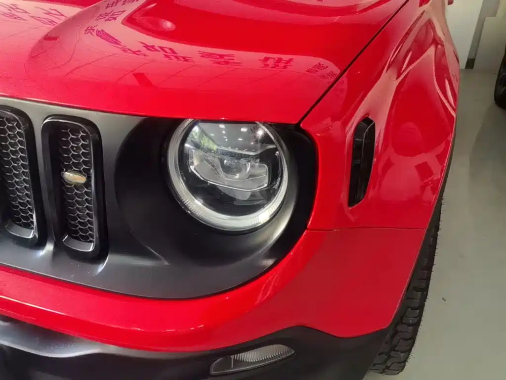 Jeep Renegade — миниатюра 24