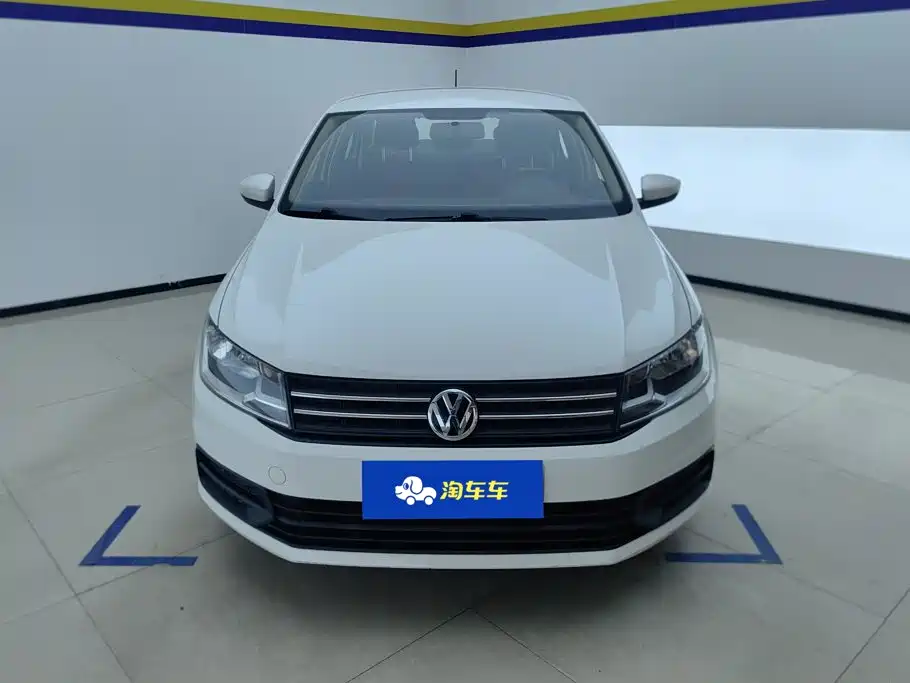 Volkswagen Santana — миниатюра 2