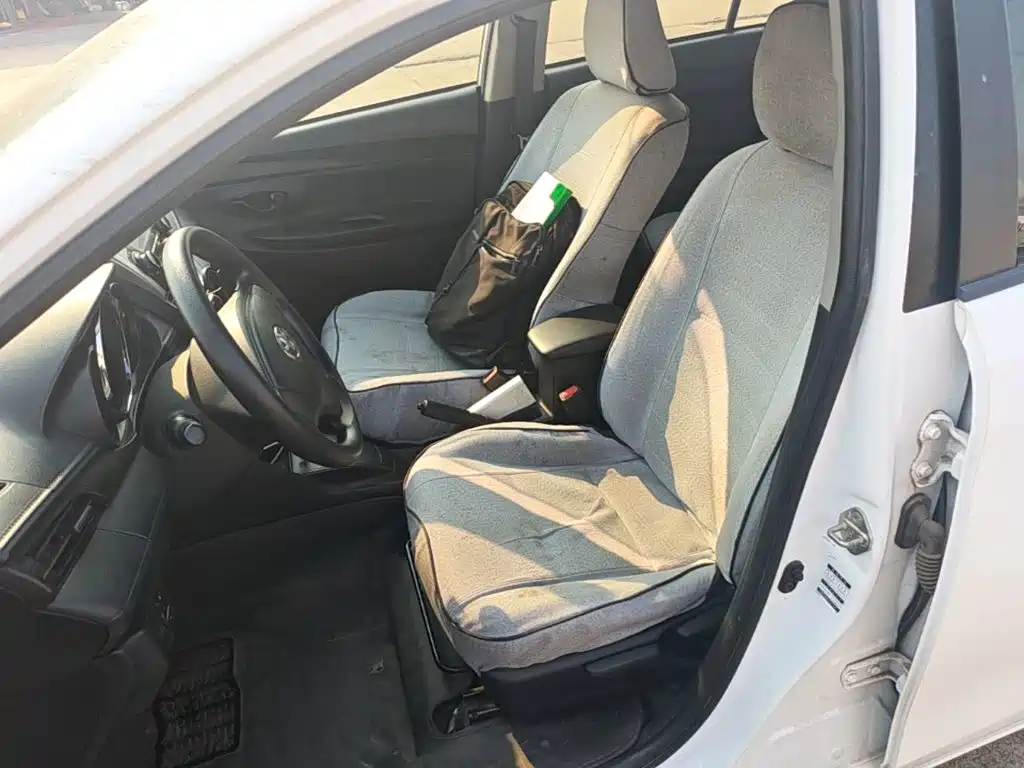 Toyota Yaris L — миниатюра 15