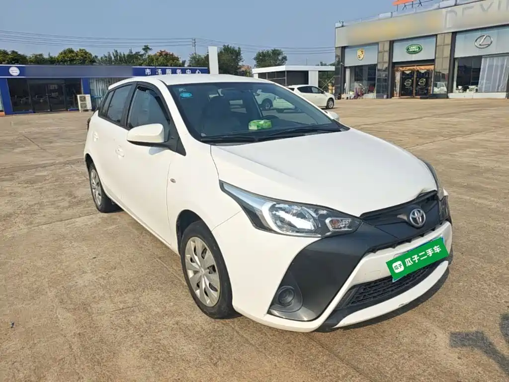 Toyota Yaris L — миниатюра 4