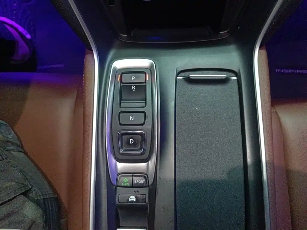 Honda Inspire — миниатюра 10