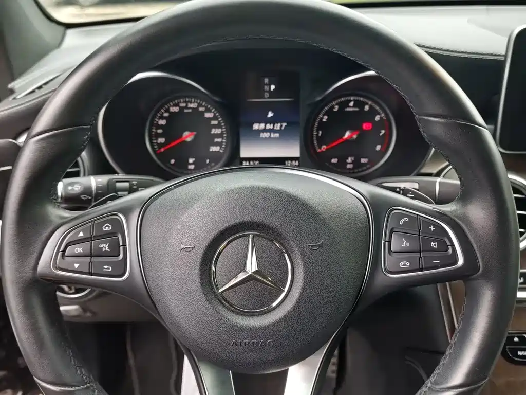 Mercedes-Benz GLC — миниатюра 5