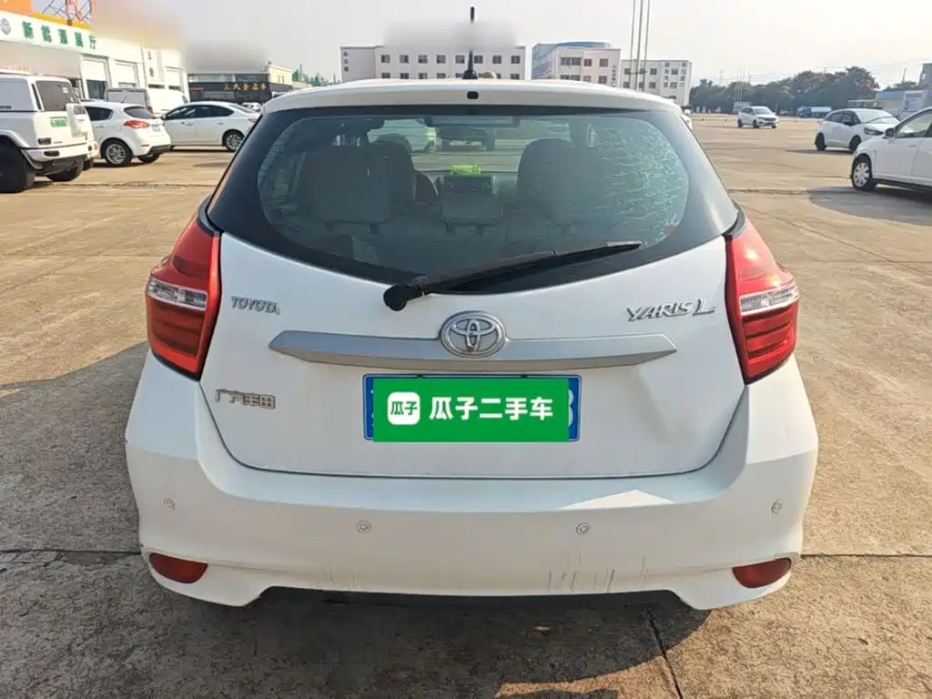 Toyota Yaris L — миниатюра 6