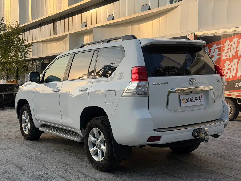 Toyota Prado — миниатюра 7
