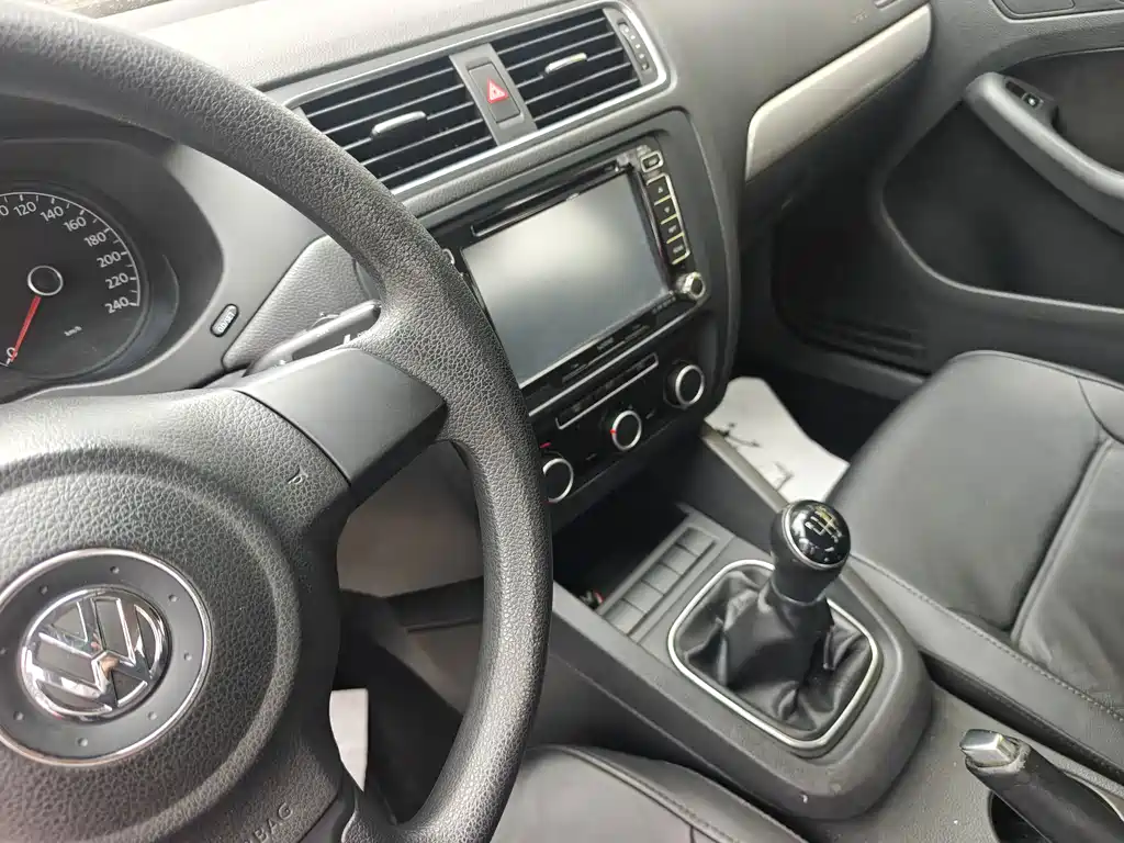 Volkswagen Sagitar — миниатюра 9
