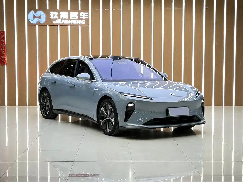 NIO NIO ET5T