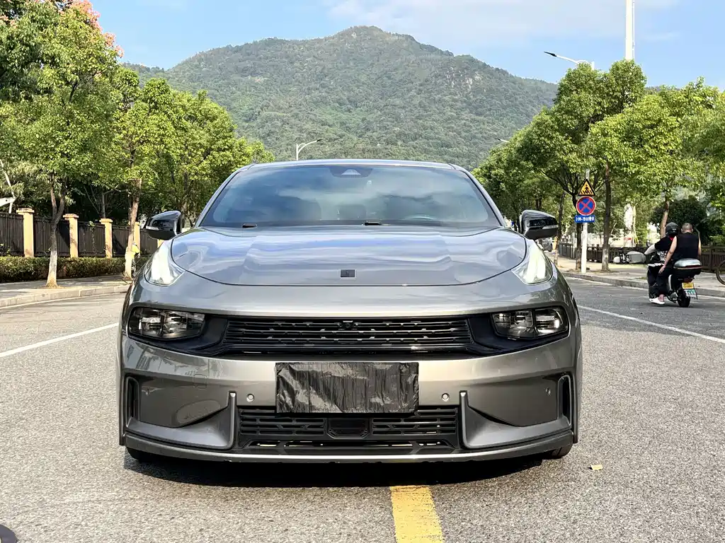 Lynk & Co 03 — миниатюра 3