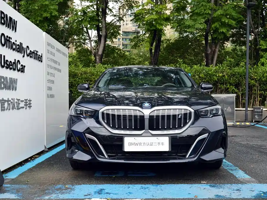 BMW i5 — миниатюра 4