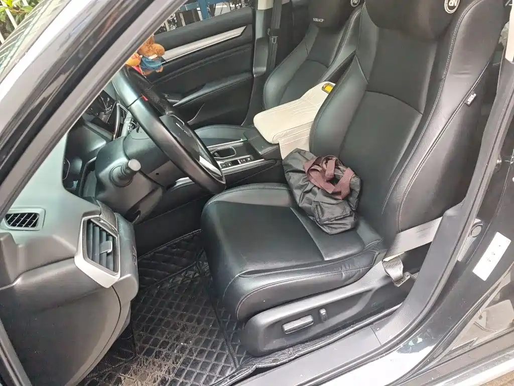 Honda Accord — миниатюра 8
