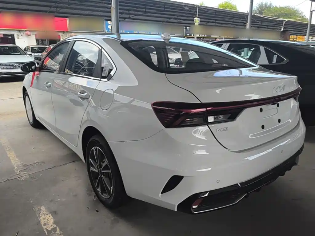 Kia K3 — миниатюра 5