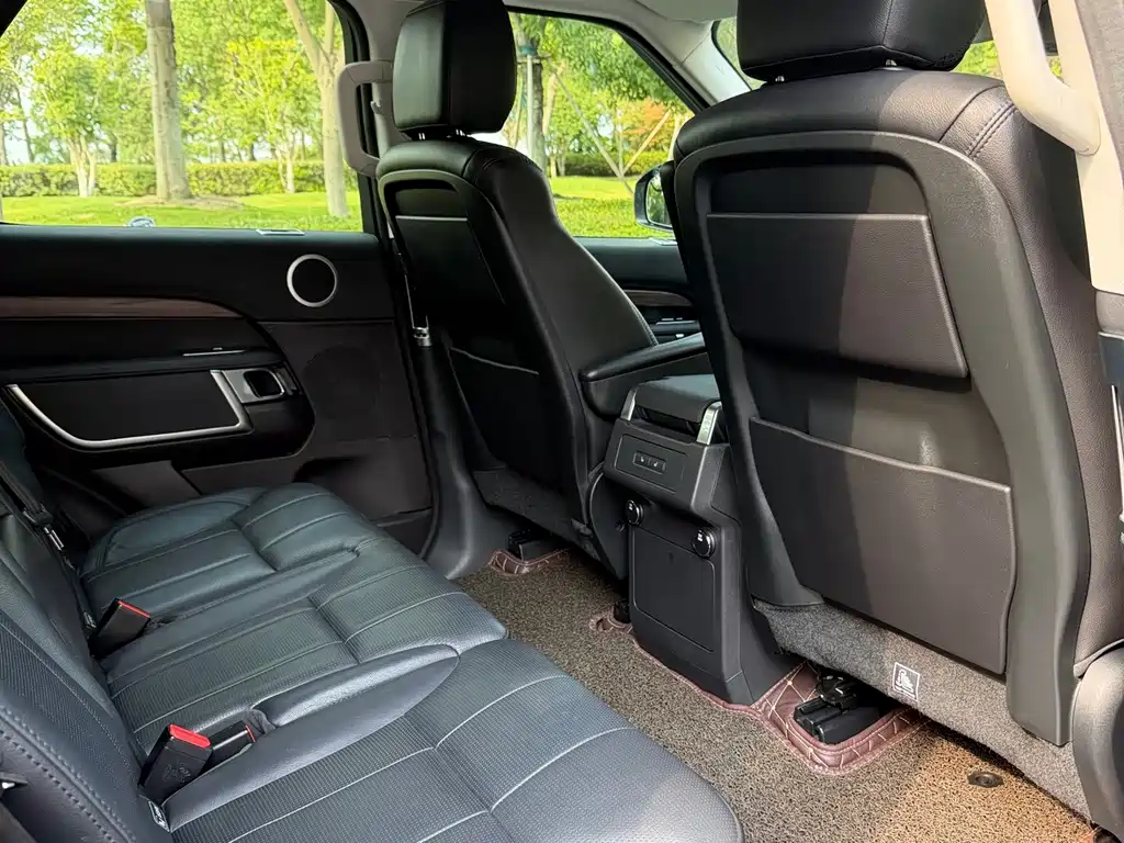 Land Rover Discovery — миниатюра 10