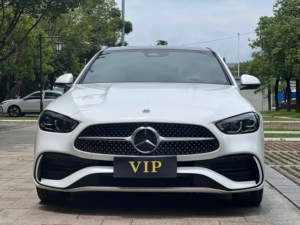 Mercedes-Benz C-Class — миниатюра 2