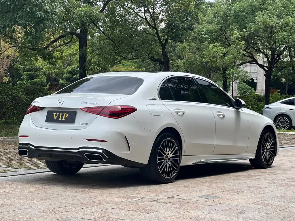 Mercedes-Benz C-Class — миниатюра 17