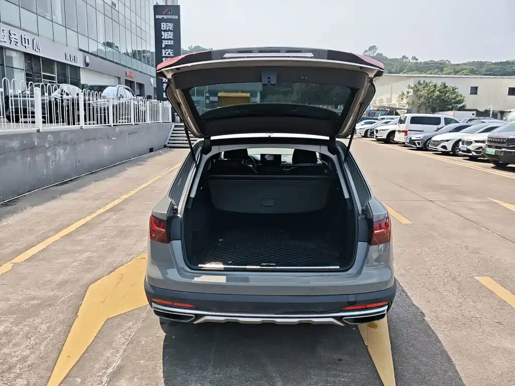 Audi A4 (Import) — миниатюра 7