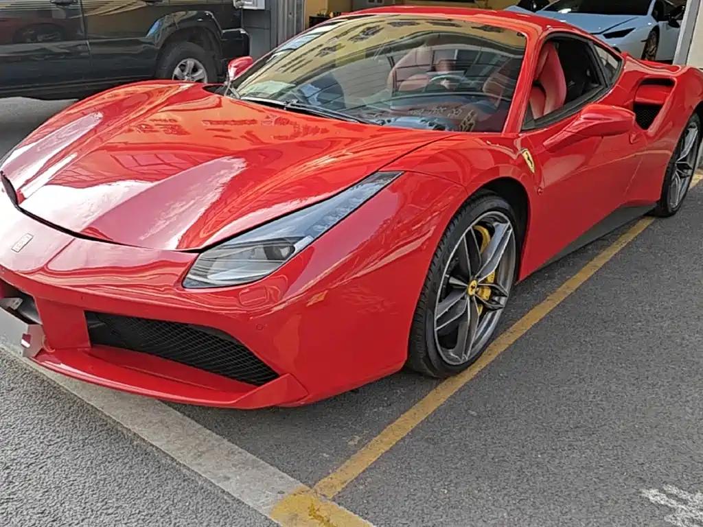 Ferrari 488 — миниатюра 2
