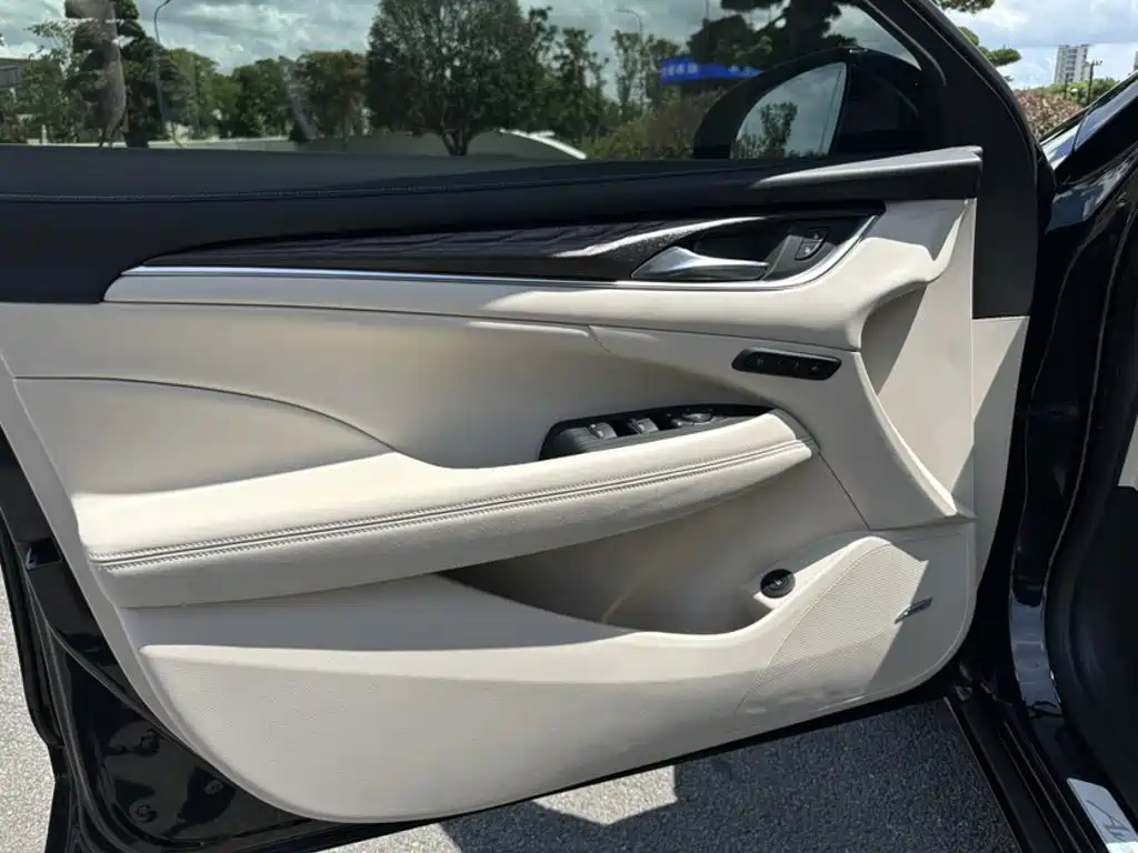 Buick LaCrosse — миниатюра 2