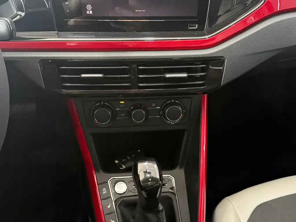 Volkswagen Polo — миниатюра 13