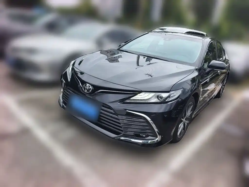 Toyota Camry — миниатюра 3