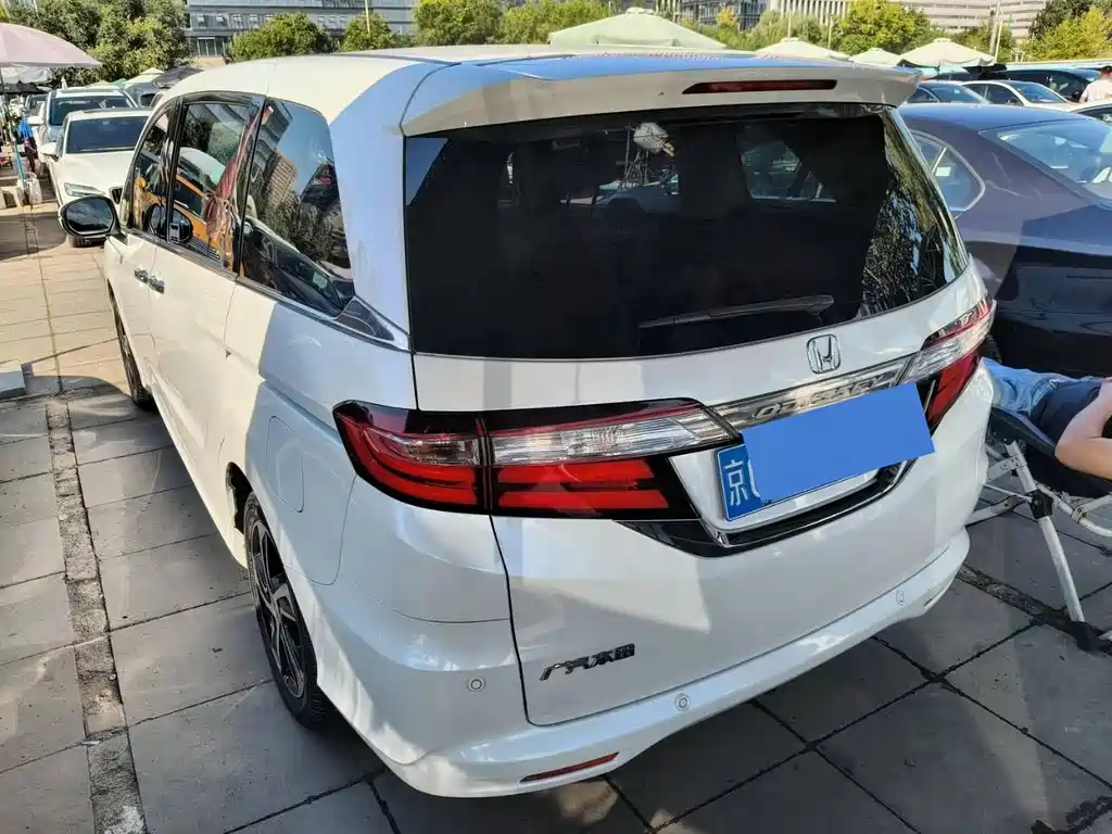 Honda Odyssey — миниатюра 4