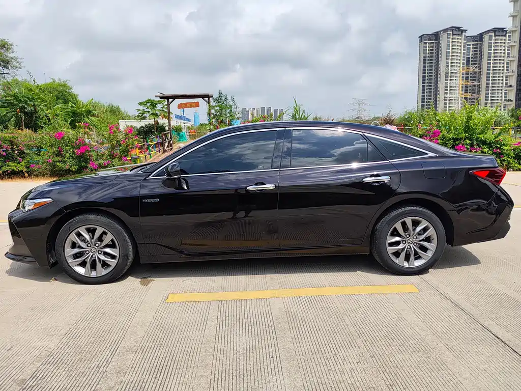 Toyota Avalon — миниатюра 3