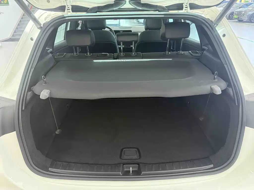 Mercedes-Benz GLA — миниатюра 18