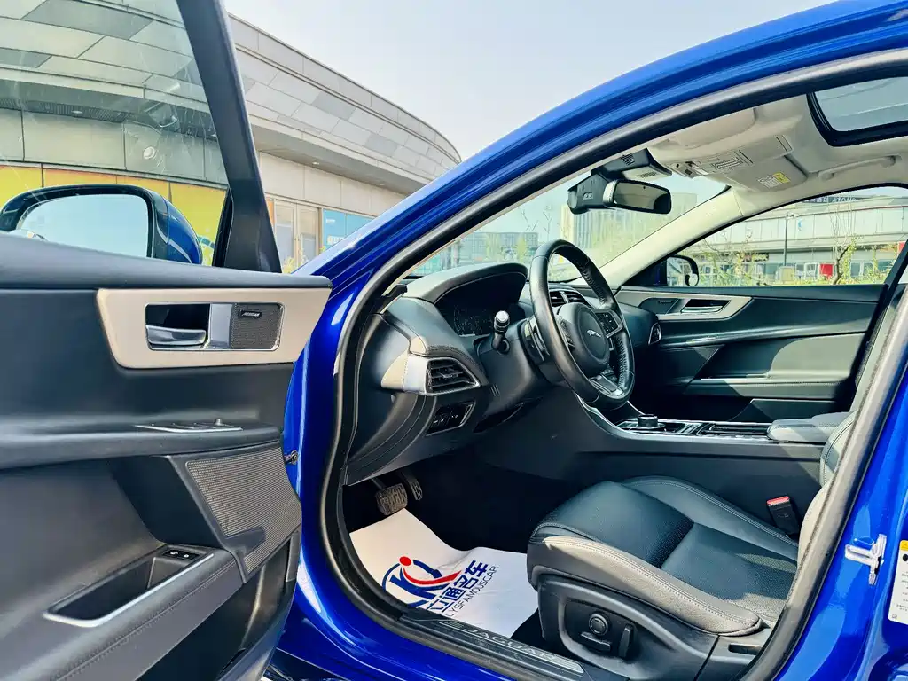 Jaguar XEL — миниатюра 7