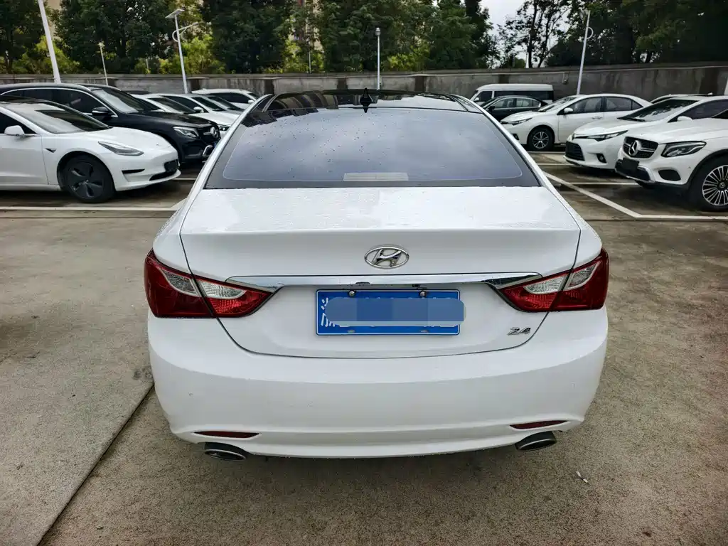 Hyundai Sonata — миниатюра 6