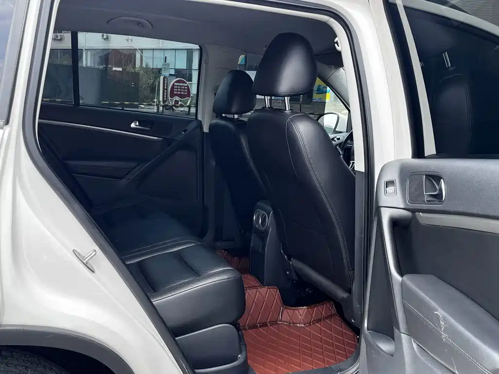 Volkswagen Tiguan — миниатюра 14